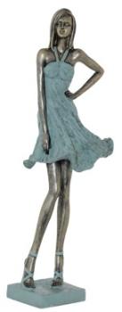Wind Blown Lady  -  39 cm